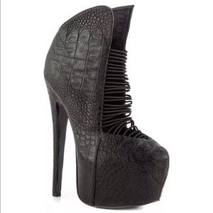 London Trash - Crime platform heels